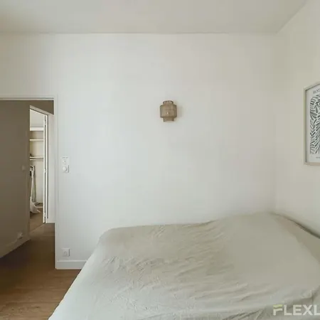 Flexliving - Whole Flat - Mesnil * Paris